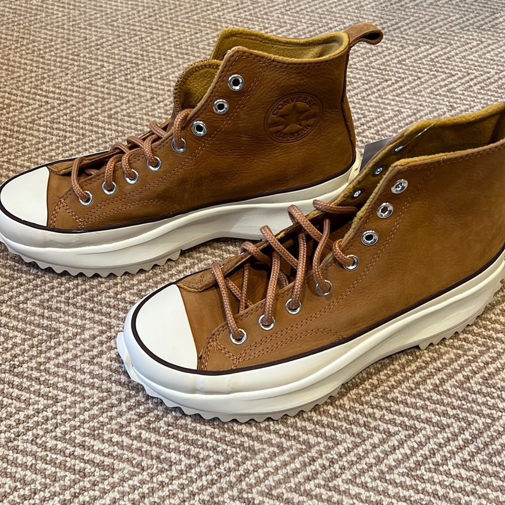 NWT Converse Run Star Hike Unisex size women 11/men 8.5 in Brown Nubuck leather